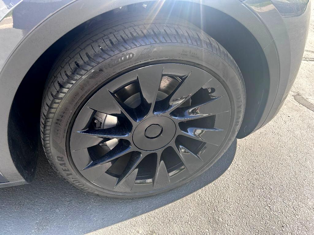 Tesla Model Y Long Range 2023