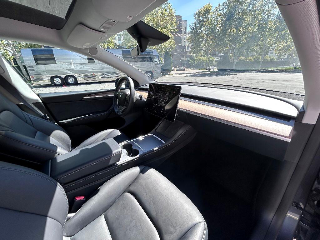 Tesla Model Y Long Range 2023
