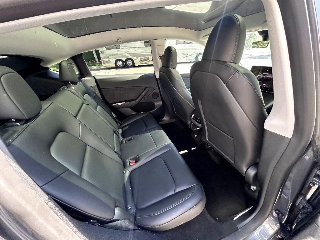 Tesla Model Y Long Range 2023