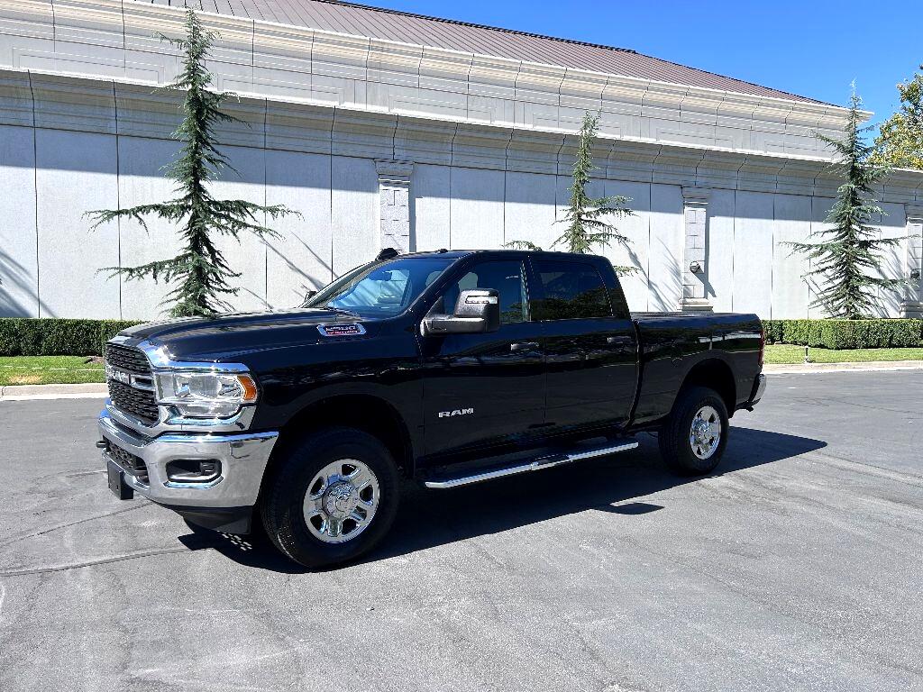 RAM 2500 Tradesman Crew Cab SWB 4WD 2024