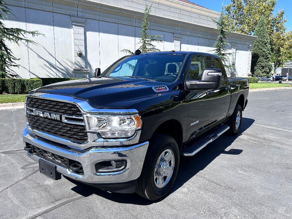 RAM 2500 Tradesman Crew Cab SWB 4WD 2024