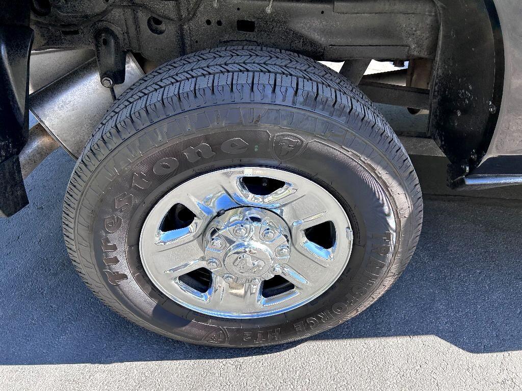 RAM 2500 Tradesman Crew Cab SWB 4WD 2024