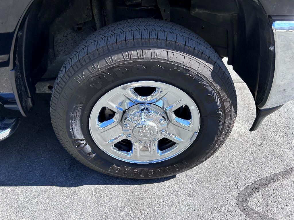 RAM 2500 Tradesman Crew Cab SWB 4WD 2024