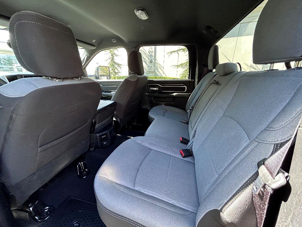 RAM 2500 Tradesman Crew Cab SWB 4WD 2024