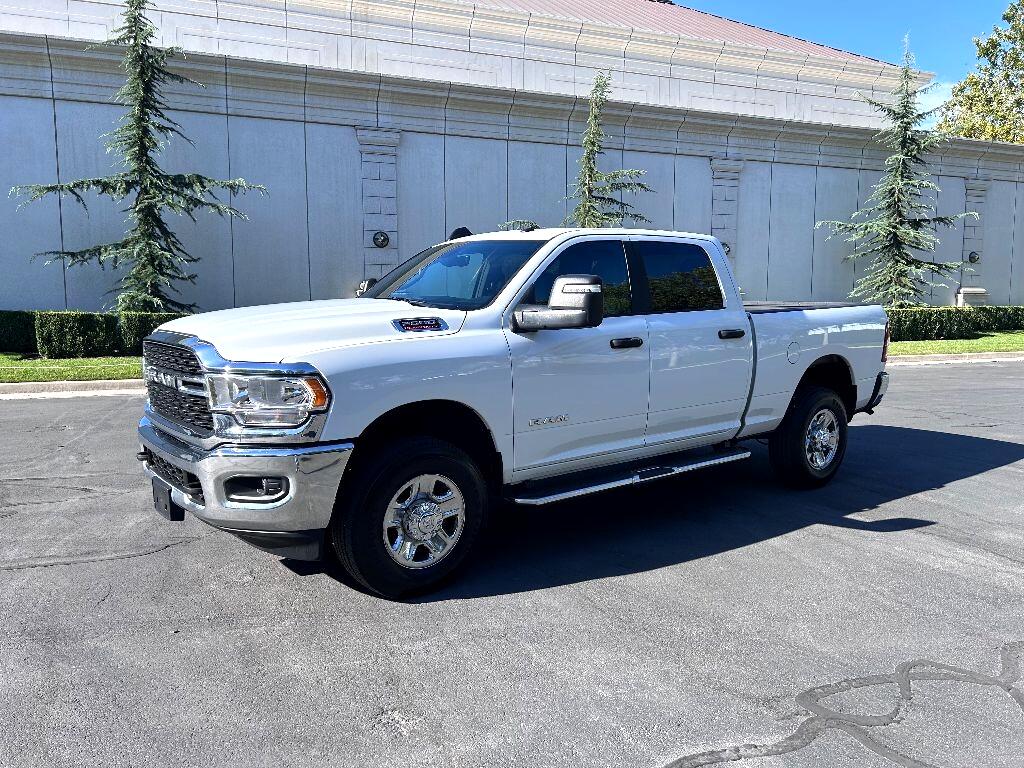 RAM 2500 Tradesman Crew Cab SWB 4WD 2024