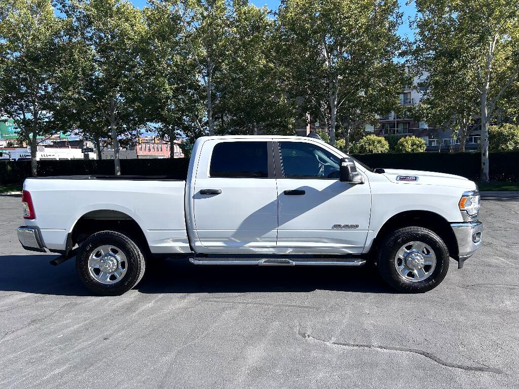 RAM 2500 Tradesman Crew Cab SWB 4WD 2024