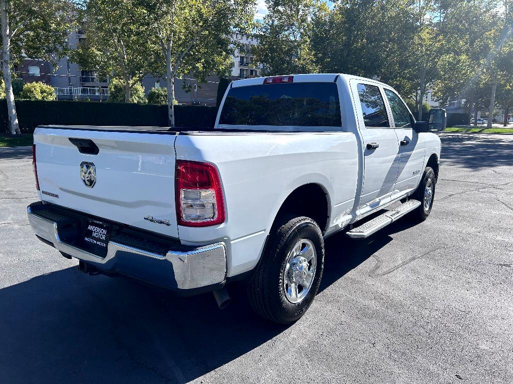 RAM 2500 Tradesman Crew Cab SWB 4WD 2024