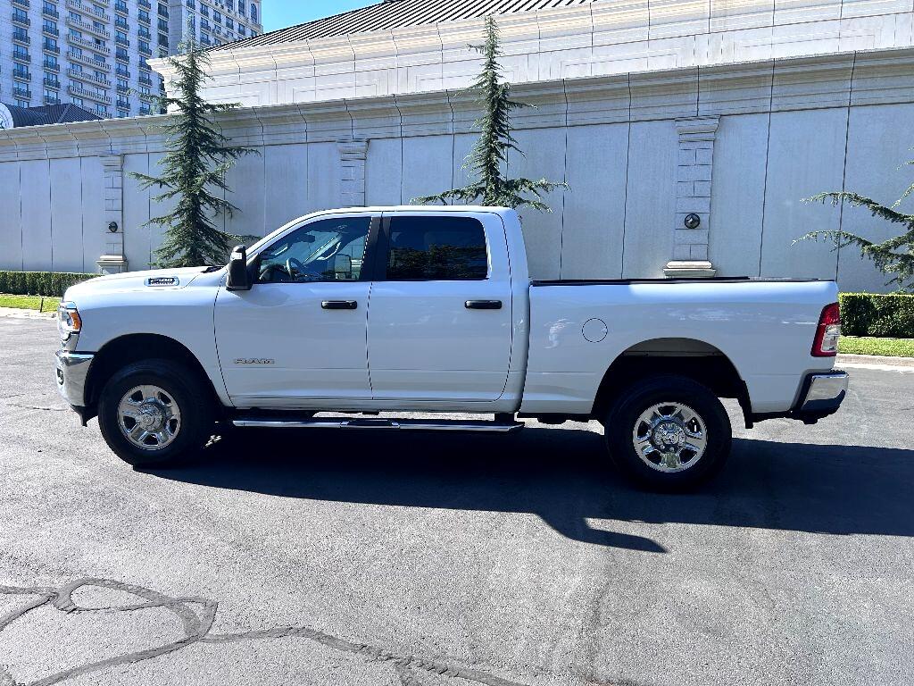 RAM 2500 Tradesman Crew Cab SWB 4WD 2024