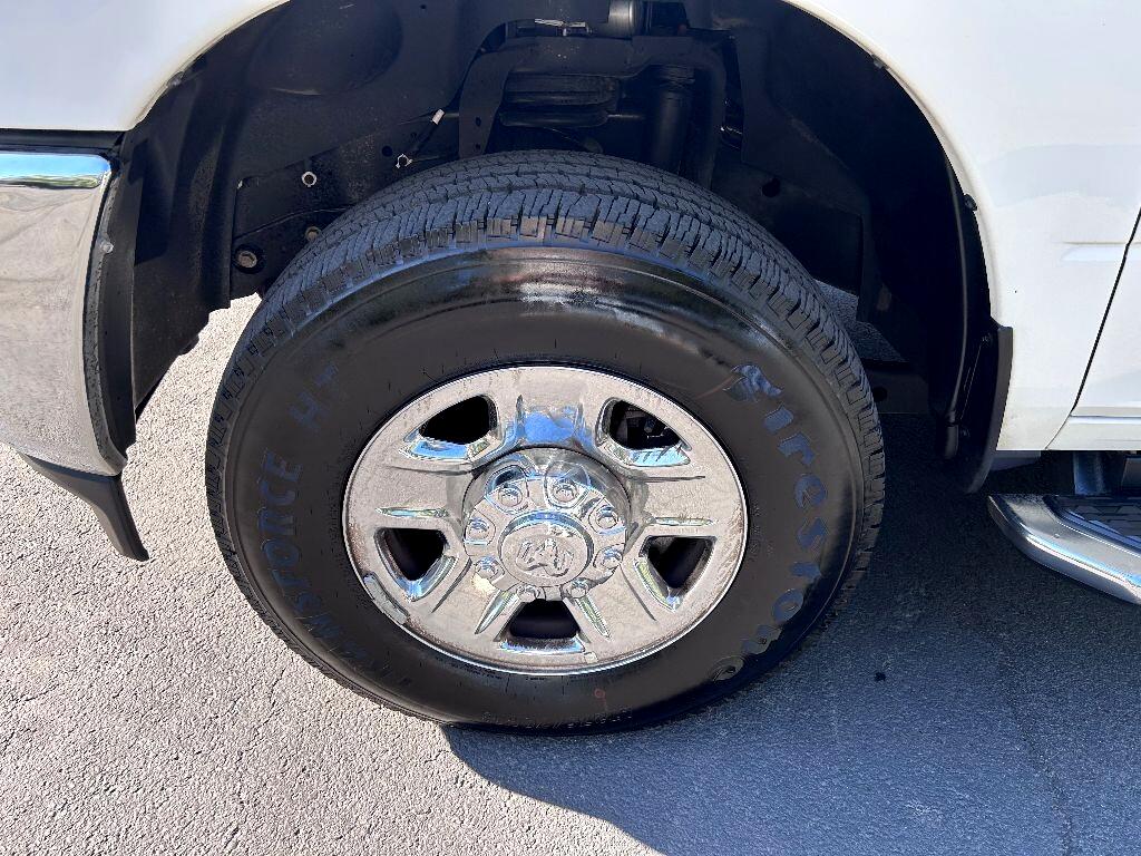 RAM 2500 Tradesman Crew Cab SWB 4WD 2024