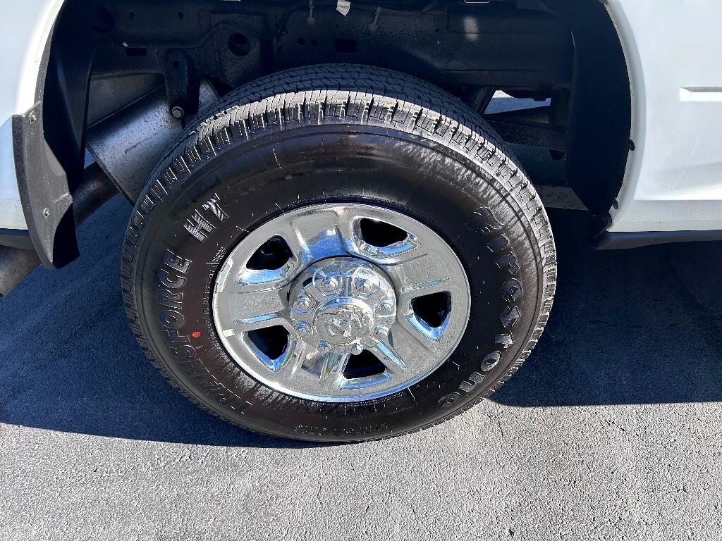 RAM 2500 Tradesman Crew Cab SWB 4WD 2024