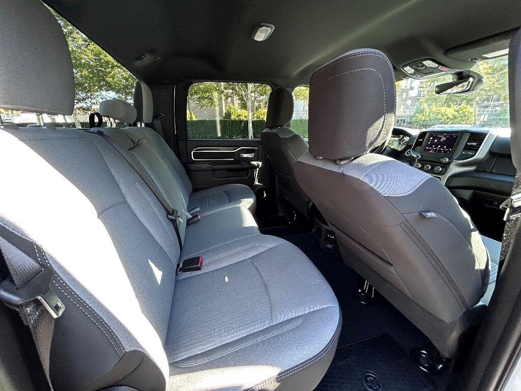 RAM 2500 Tradesman Crew Cab SWB 4WD 2024