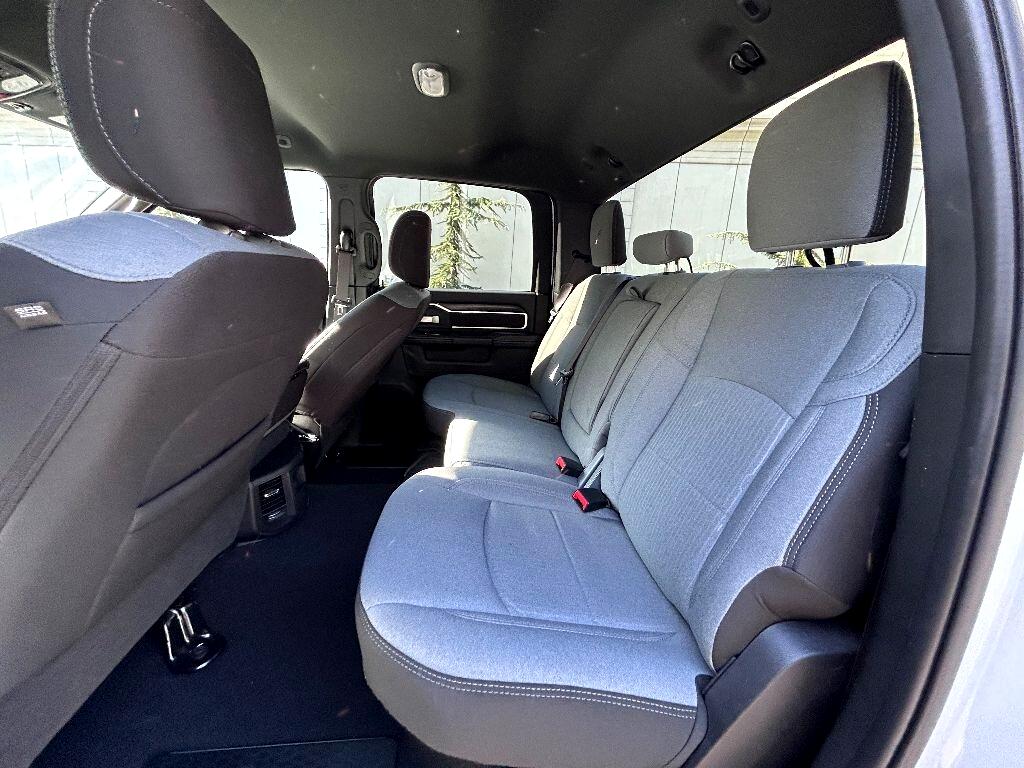 RAM 2500 Tradesman Crew Cab SWB 4WD 2024