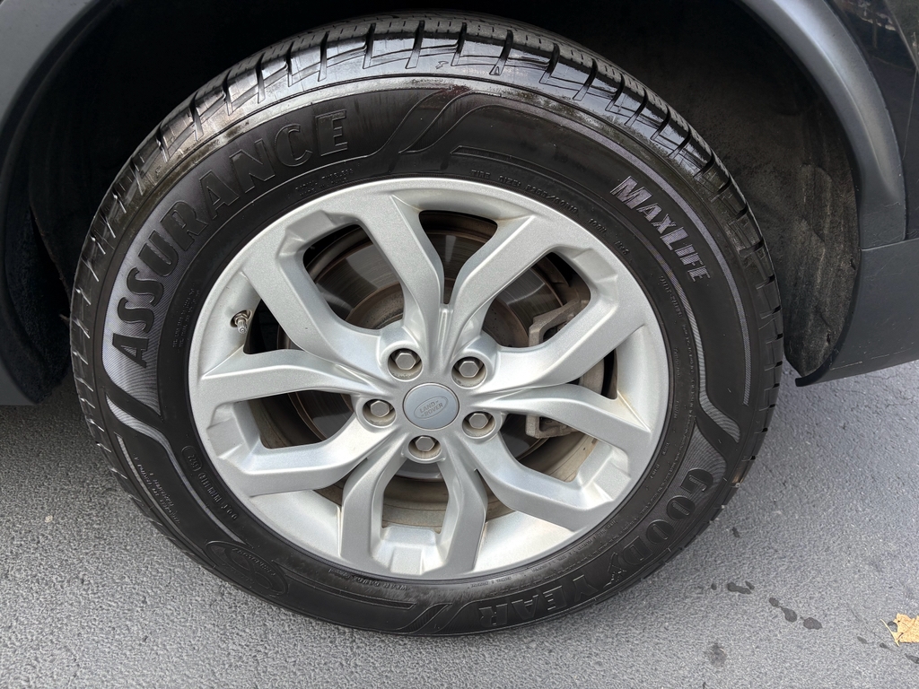 Land Rover Discovery SE 2020