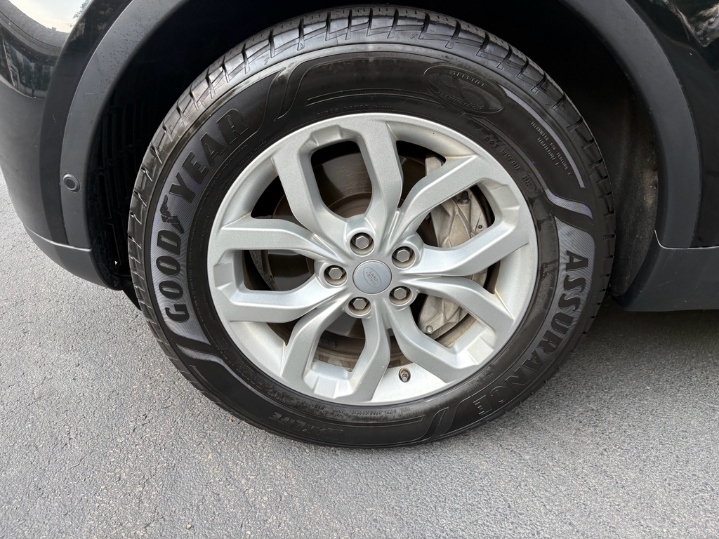 Land Rover Discovery SE 2020