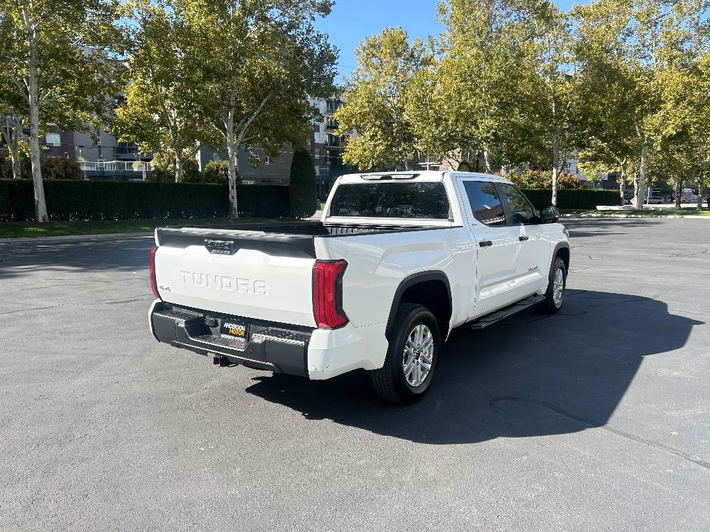 Toyota Tundra SR5 CrewMax 4WD Long Bed 2024