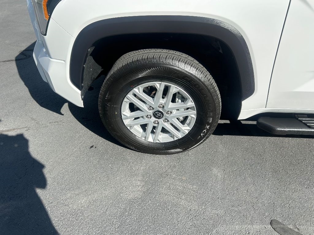 Toyota Tundra SR5 CrewMax 4WD Long Bed 2024