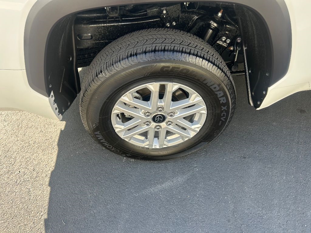 Toyota Tundra SR5 CrewMax 4WD Long Bed 2024