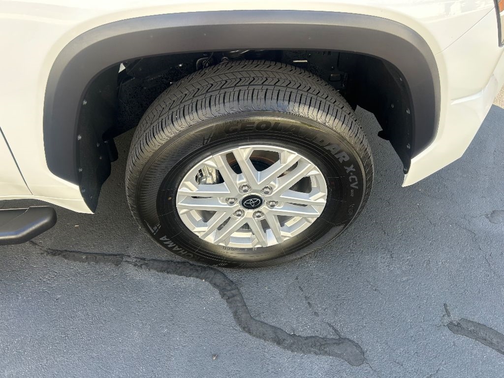 Toyota Tundra SR5 CrewMax 4WD Long Bed 2024