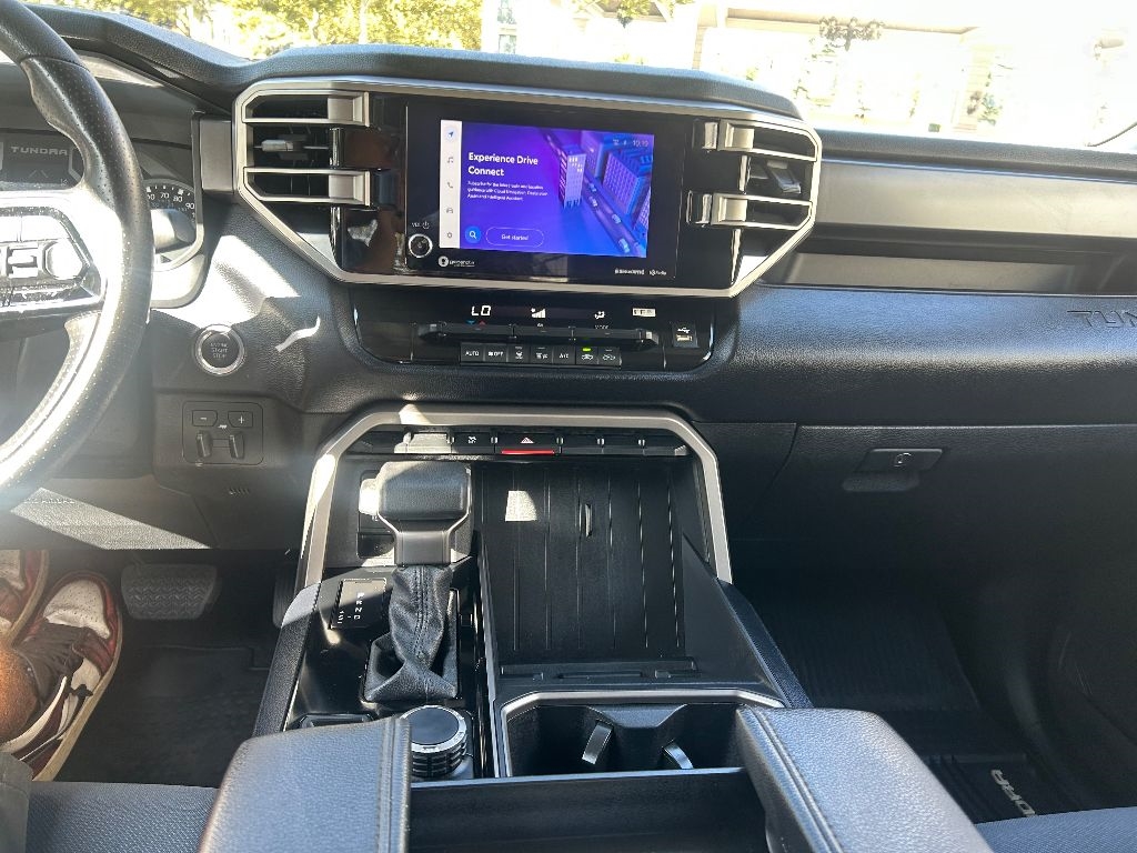 Toyota Tundra SR5 CrewMax 4WD Long Bed 2024