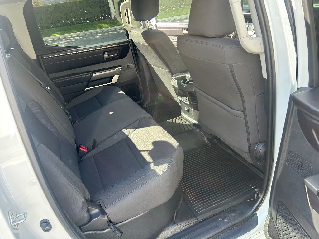 Toyota Tundra SR5 CrewMax 4WD Long Bed 2024