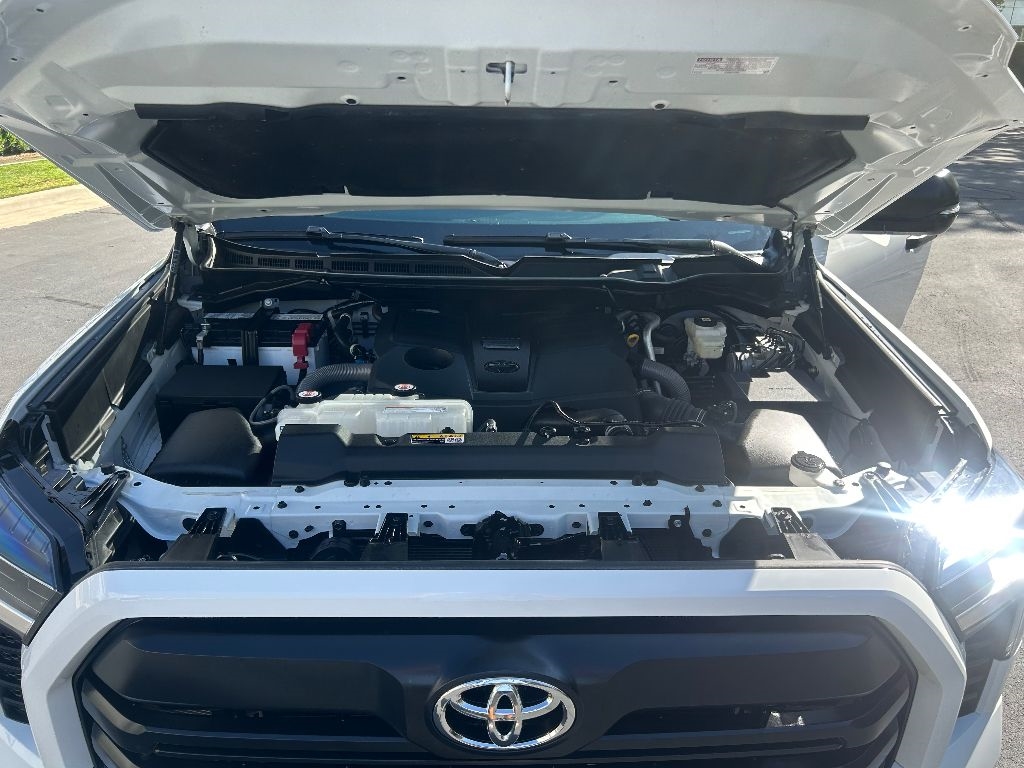 Toyota Tundra SR5 CrewMax 4WD Long Bed 2024