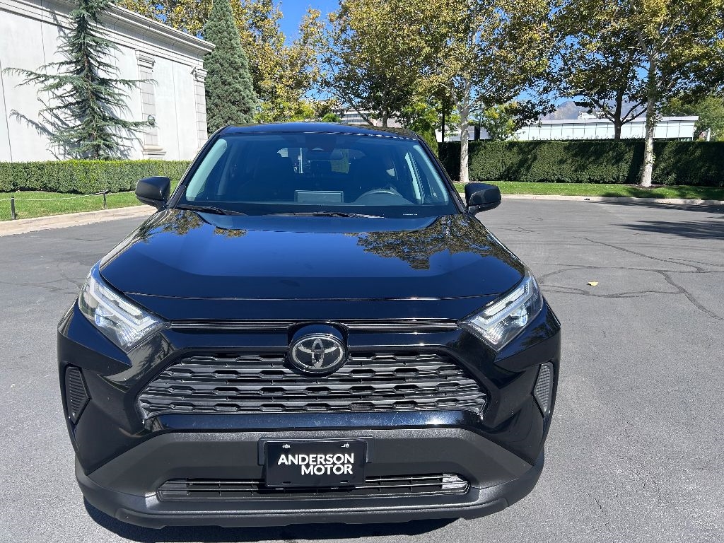 Toyota RAV4 LE AWD 2024
