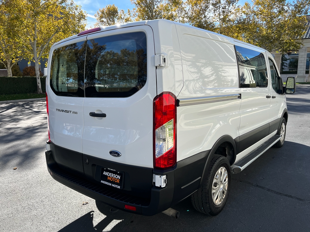 Ford Transit 250 Van 2023