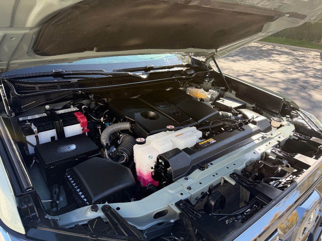 Toyota Tundra Platinum CrewMax 4WD 2024