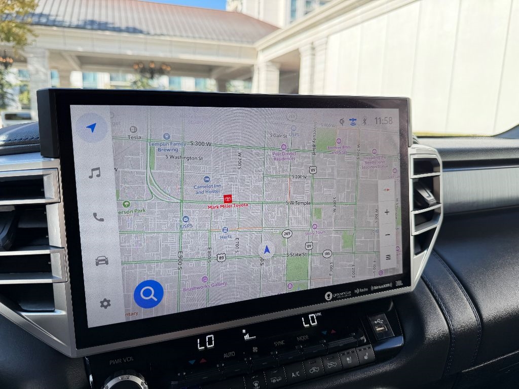 Toyota Tundra Platinum CrewMax 4WD 2024