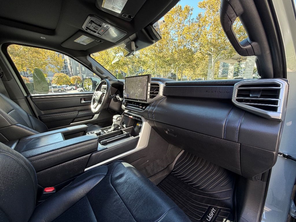 Toyota Tundra Platinum CrewMax 4WD 2024