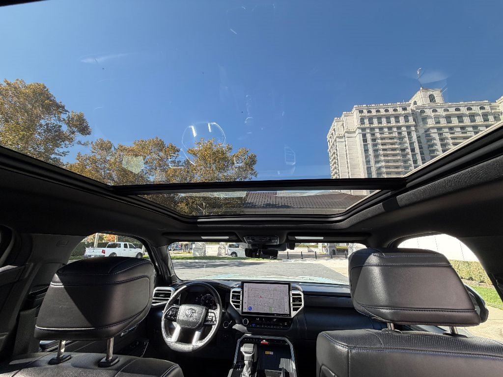 Toyota Tundra Platinum CrewMax 4WD 2024