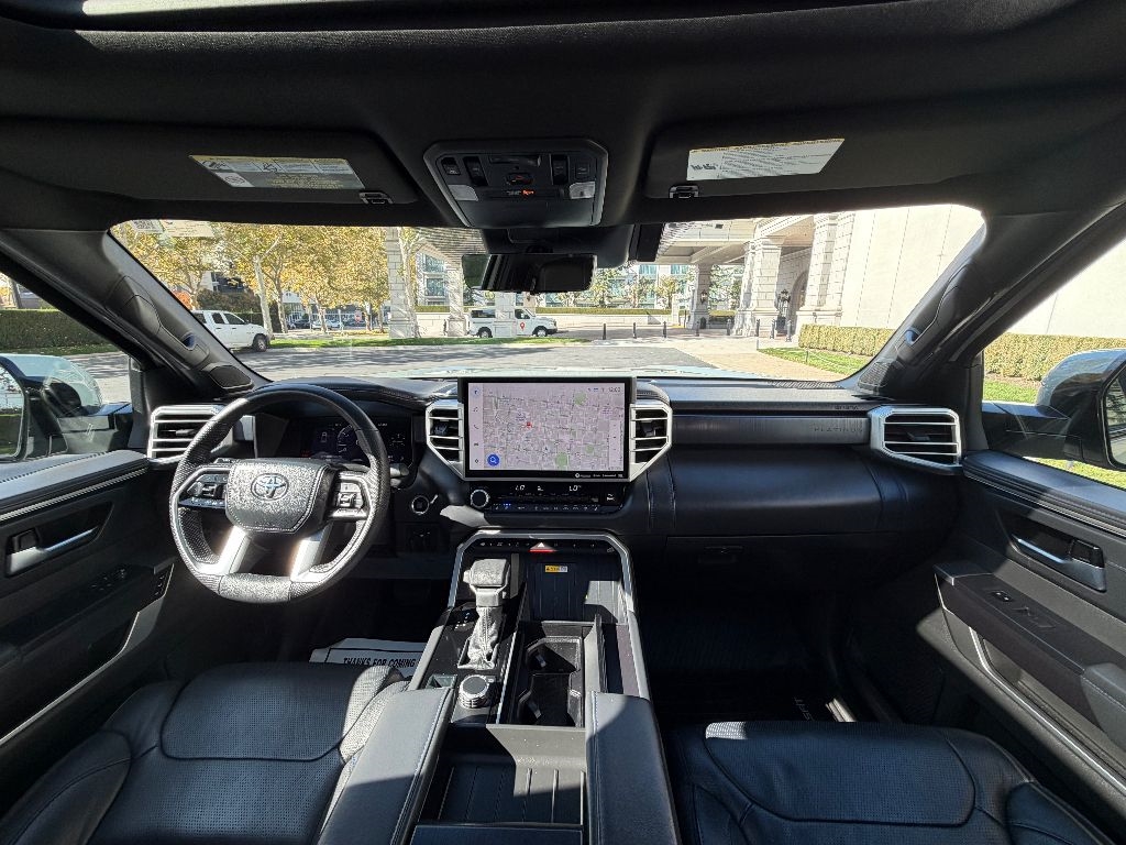 Toyota Tundra Platinum CrewMax 4WD 2024