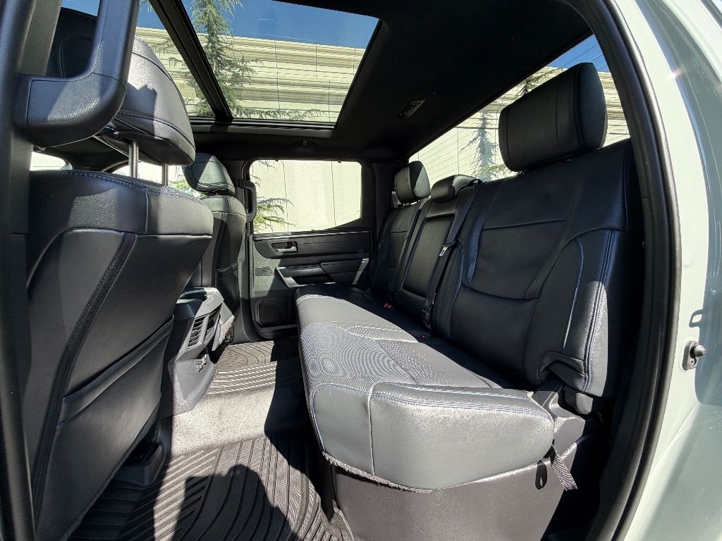 Toyota Tundra Platinum CrewMax 4WD 2024