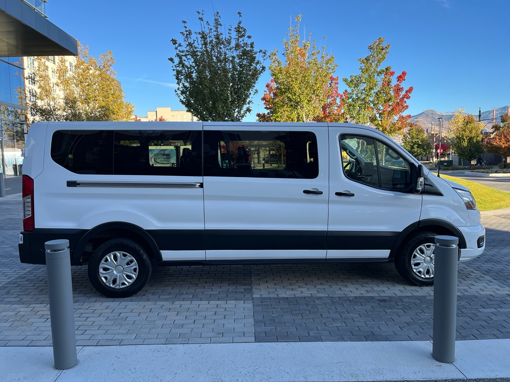 Ford Transit 350 Wagon Low Roof XLT w/Sliding Pass. 148-in. WB 2023