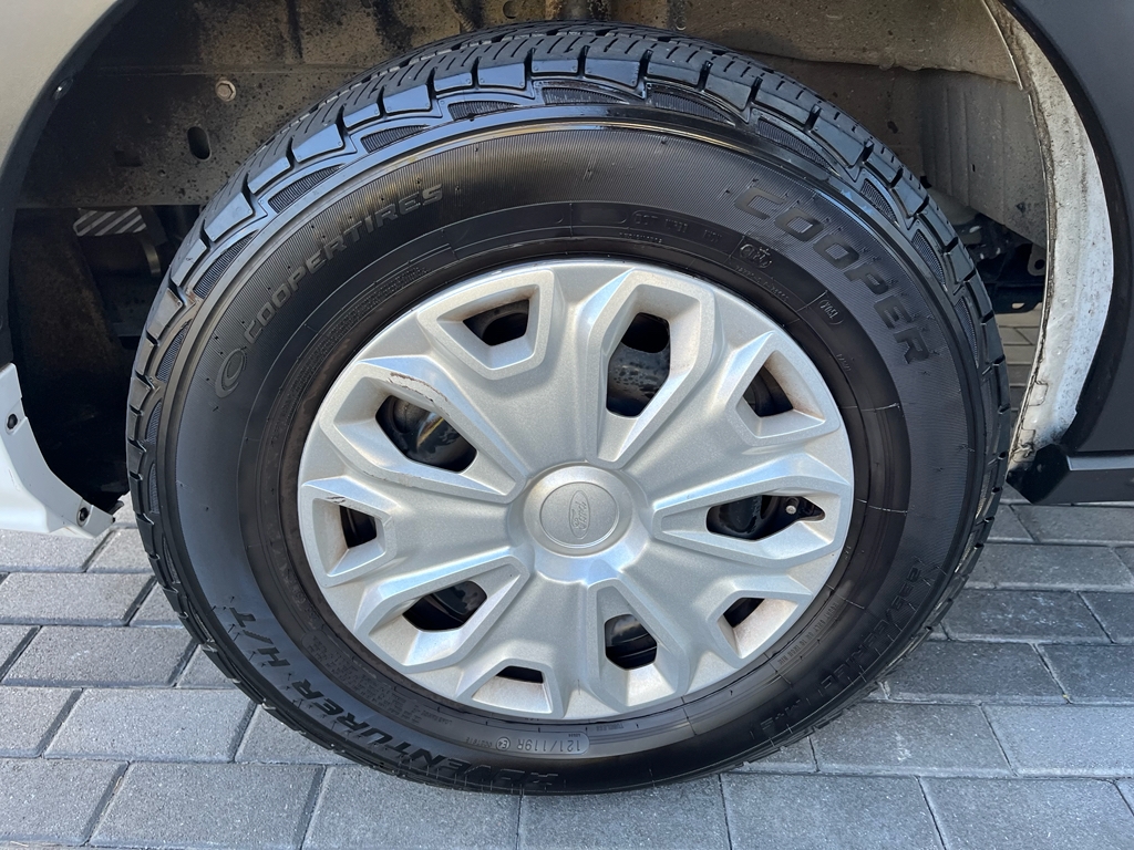 Ford Transit 350 Wagon Low Roof XLT w/Sliding Pass. 148-in. WB 2023