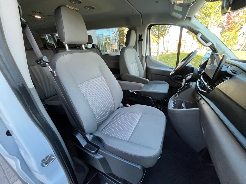 Ford Transit 350 Wagon Low Roof XLT w/Sliding Pass. 148-in. WB 2023