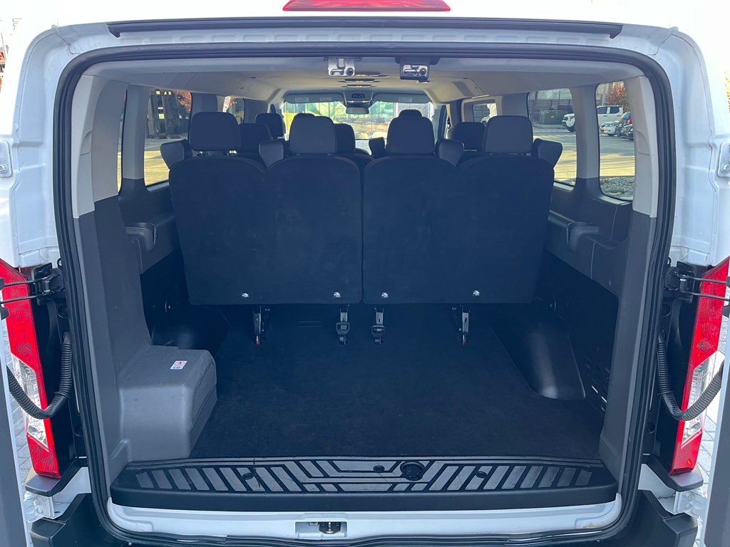 Ford Transit 350 Wagon Low Roof XLT w/Sliding Pass. 148-in. WB 2023