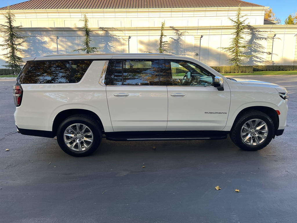 Chevrolet Suburban Premier 4WD 2023