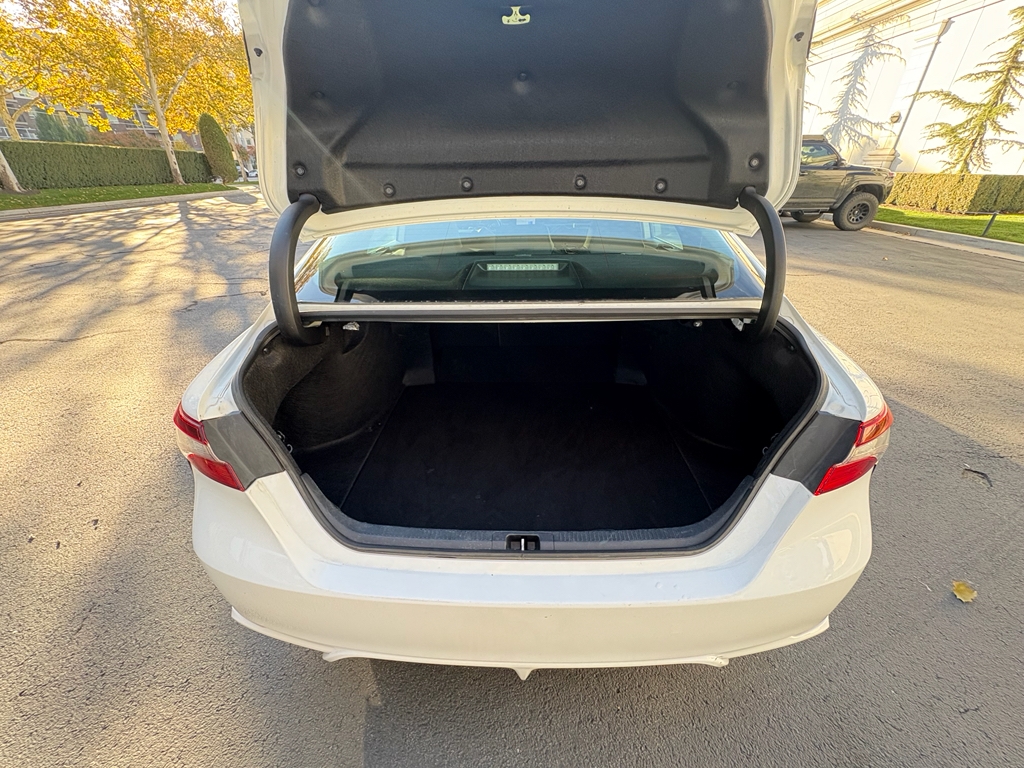 Toyota Camry SE 2024