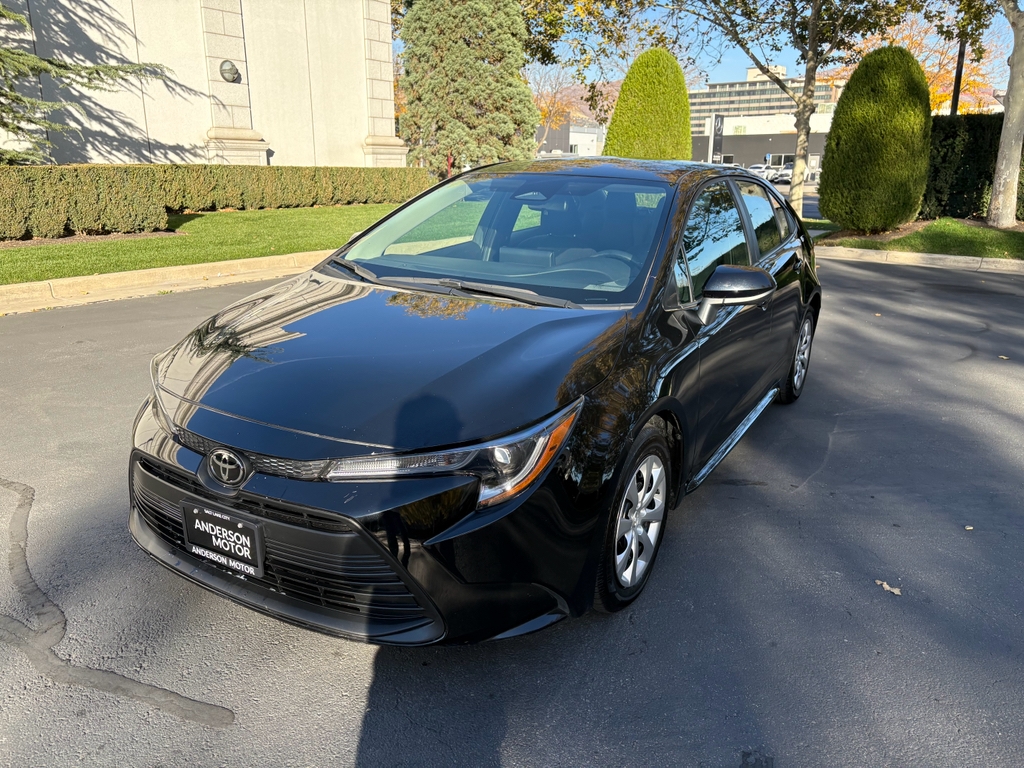 Toyota Corolla LE 2024