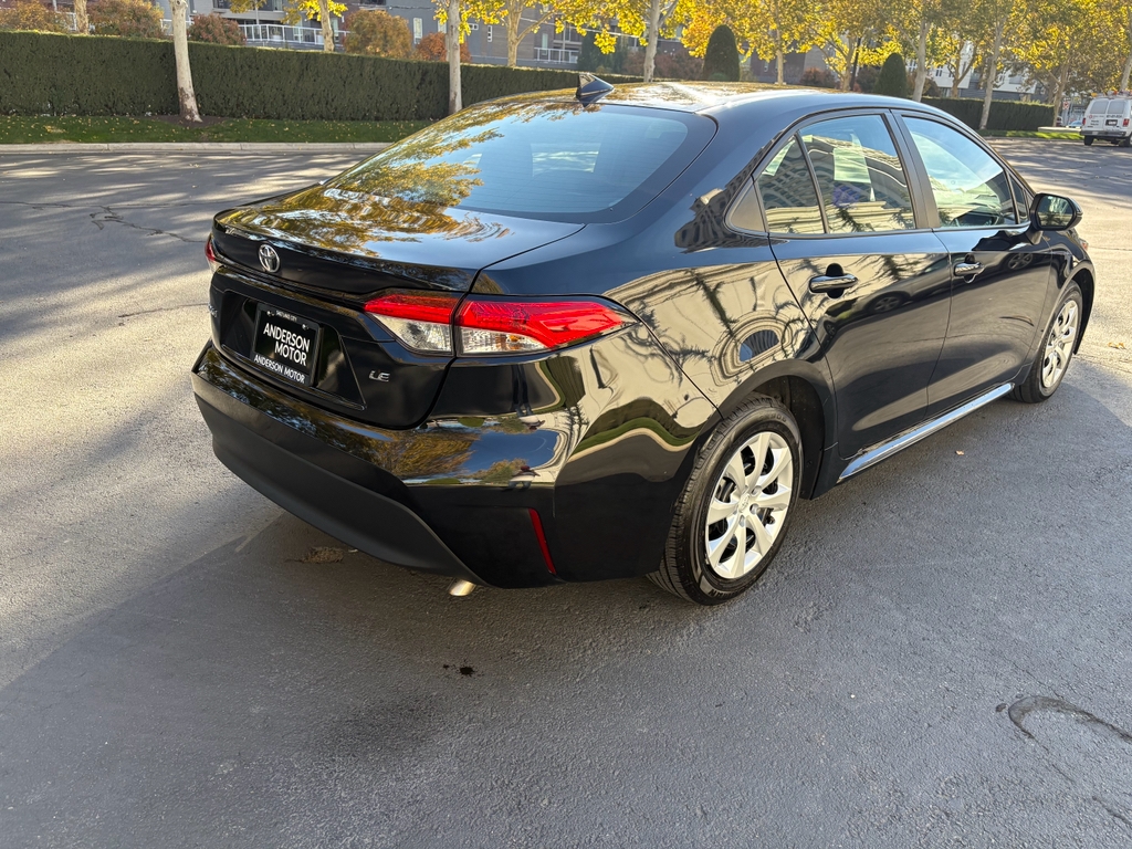 Toyota Corolla LE 2024