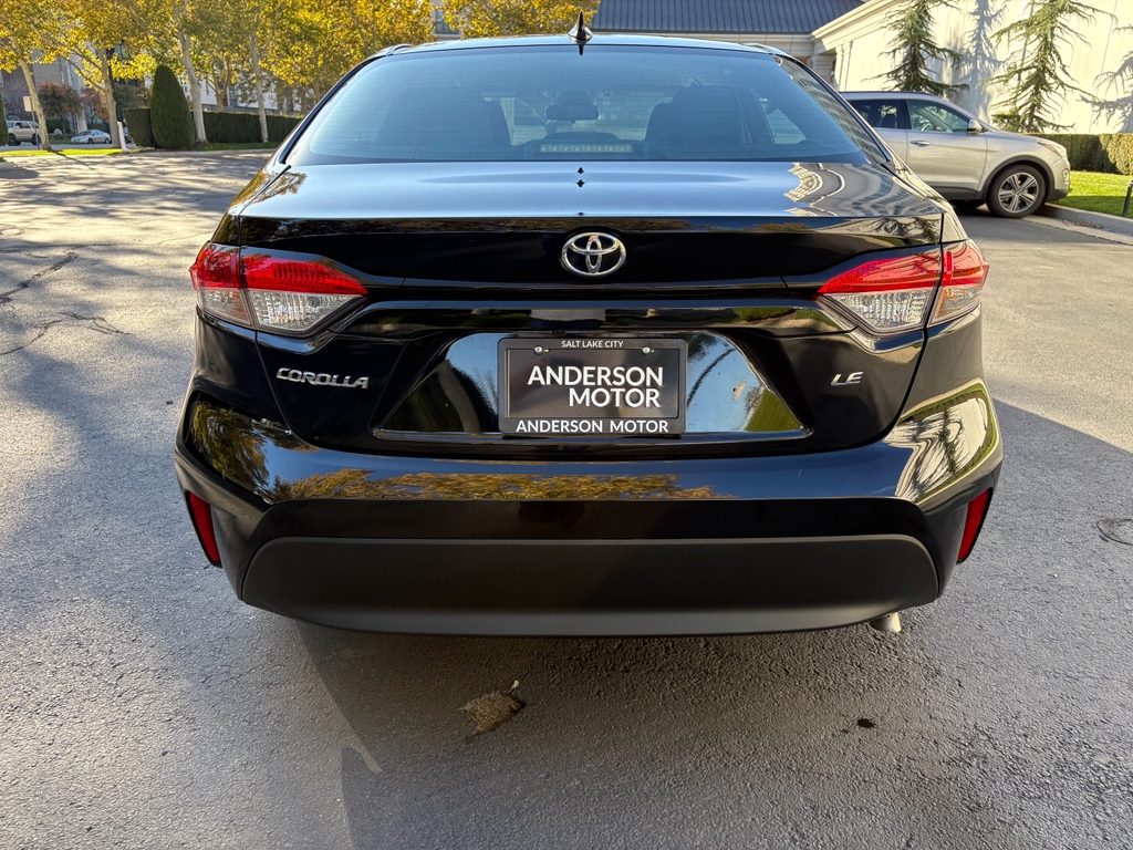 Toyota Corolla LE 2024