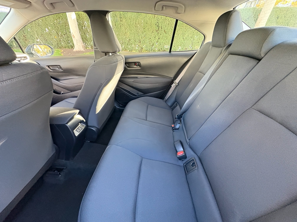 Toyota Corolla LE 2024