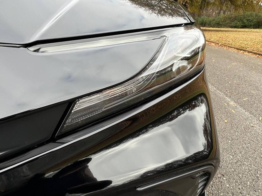 Toyota Camry Hybrid SE AWD 2025