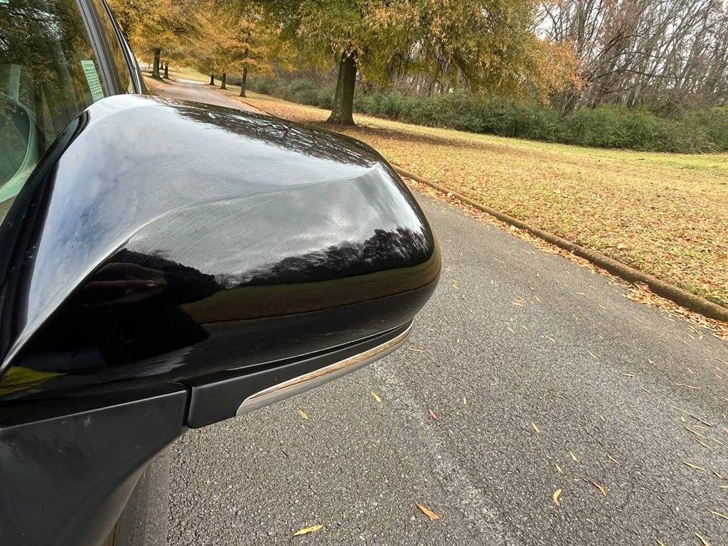 Toyota Camry Hybrid SE AWD 2025