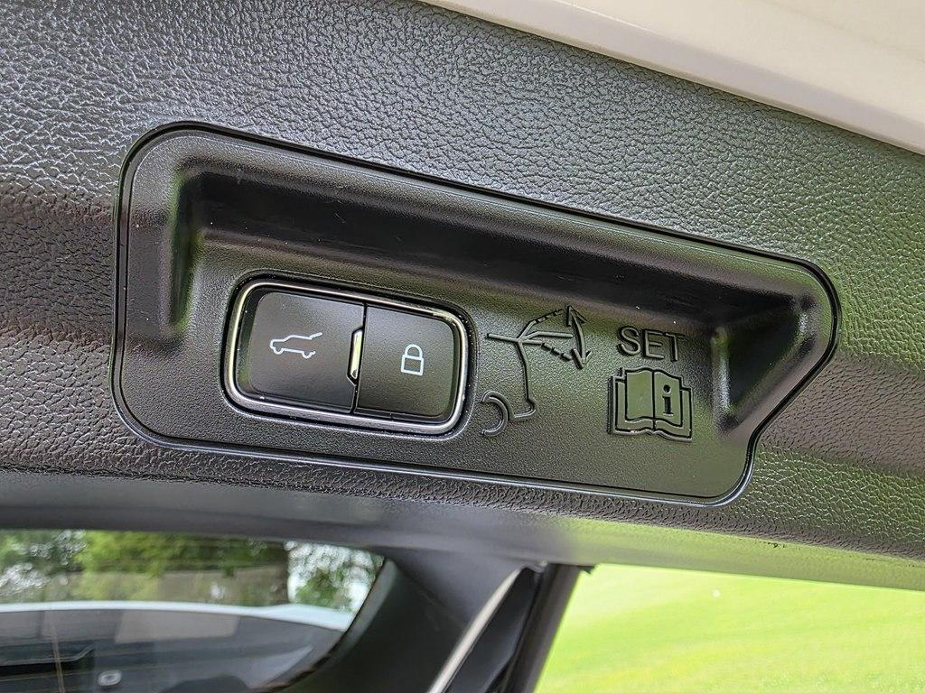 Ford Explorer Limited 4WD 2023