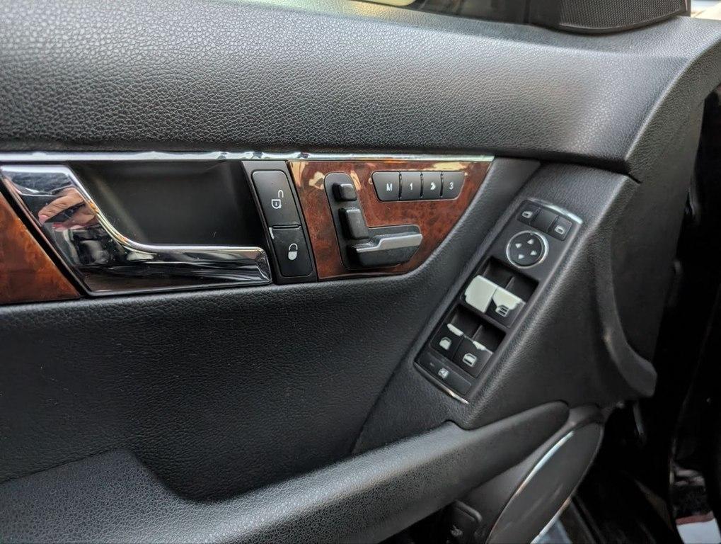 Mercedes-Benz C-Class 4dr Sdn 3.0L Sport RWD 2009