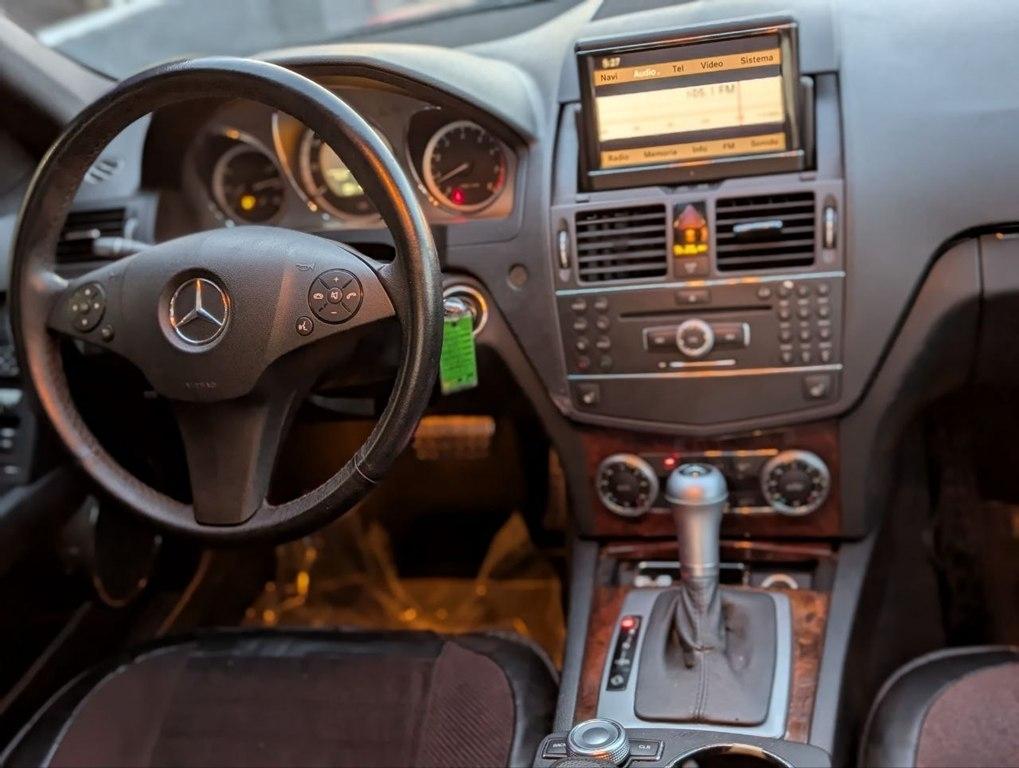 Mercedes-Benz C-Class 4dr Sdn 3.0L Sport RWD 2009