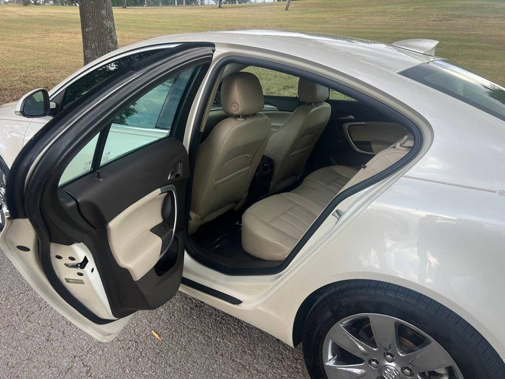 Buick Regal 4dr Sdn Premium I FWD 2015