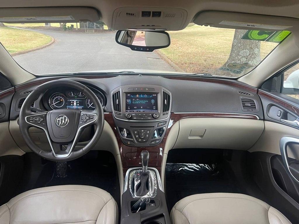 Buick Regal 4dr Sdn Premium I FWD 2015